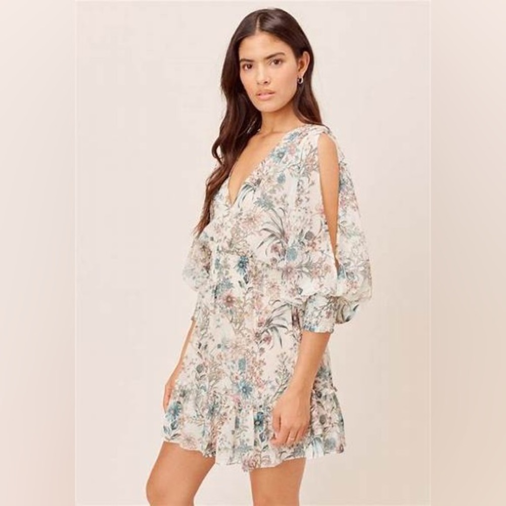 Love Stitch Split Sleeve Floral Print Dress
